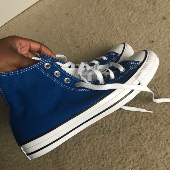 New-Blue High Tops Converse Sneakers - Picture 3 of 6